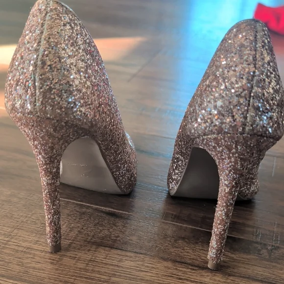 Charlotte Russe Sparkling Gold Heels - Picture 4 of 5